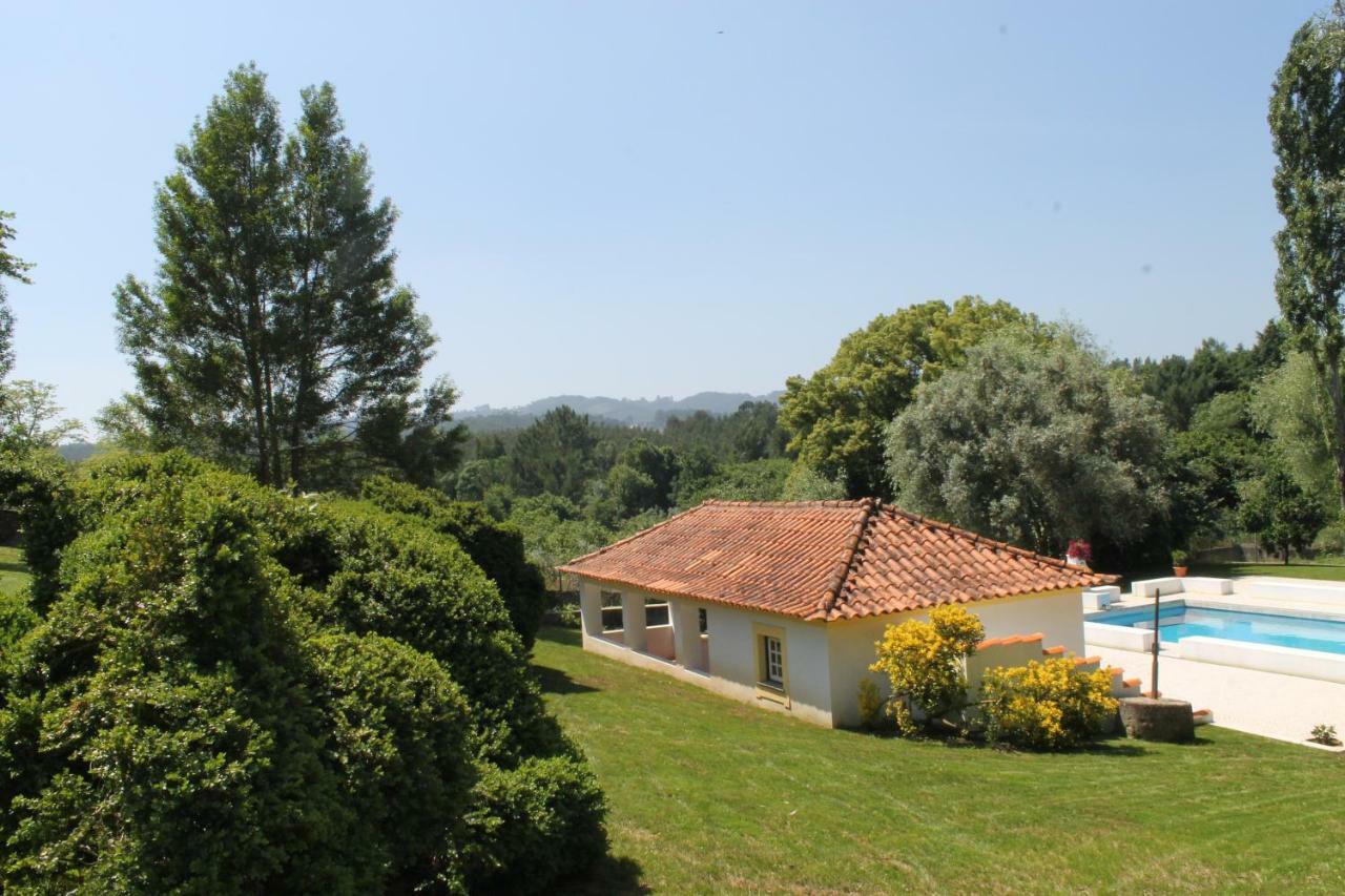 ヴィーラ・ノーヴァ・デ・ポイアレス Quinta Do Outeiro Bed & Breakfast エクステリア 写真