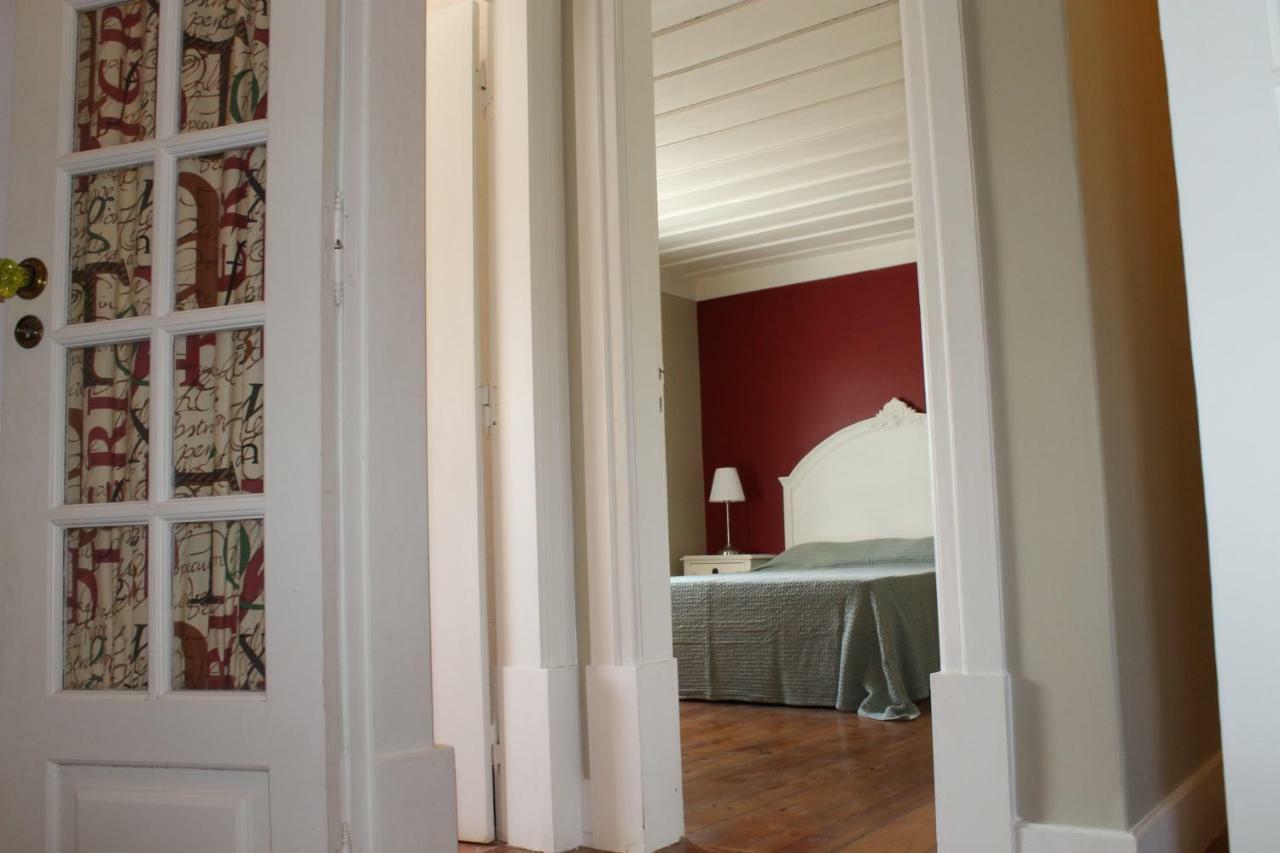 ヴィーラ・ノーヴァ・デ・ポイアレス Quinta Do Outeiro Bed & Breakfast エクステリア 写真