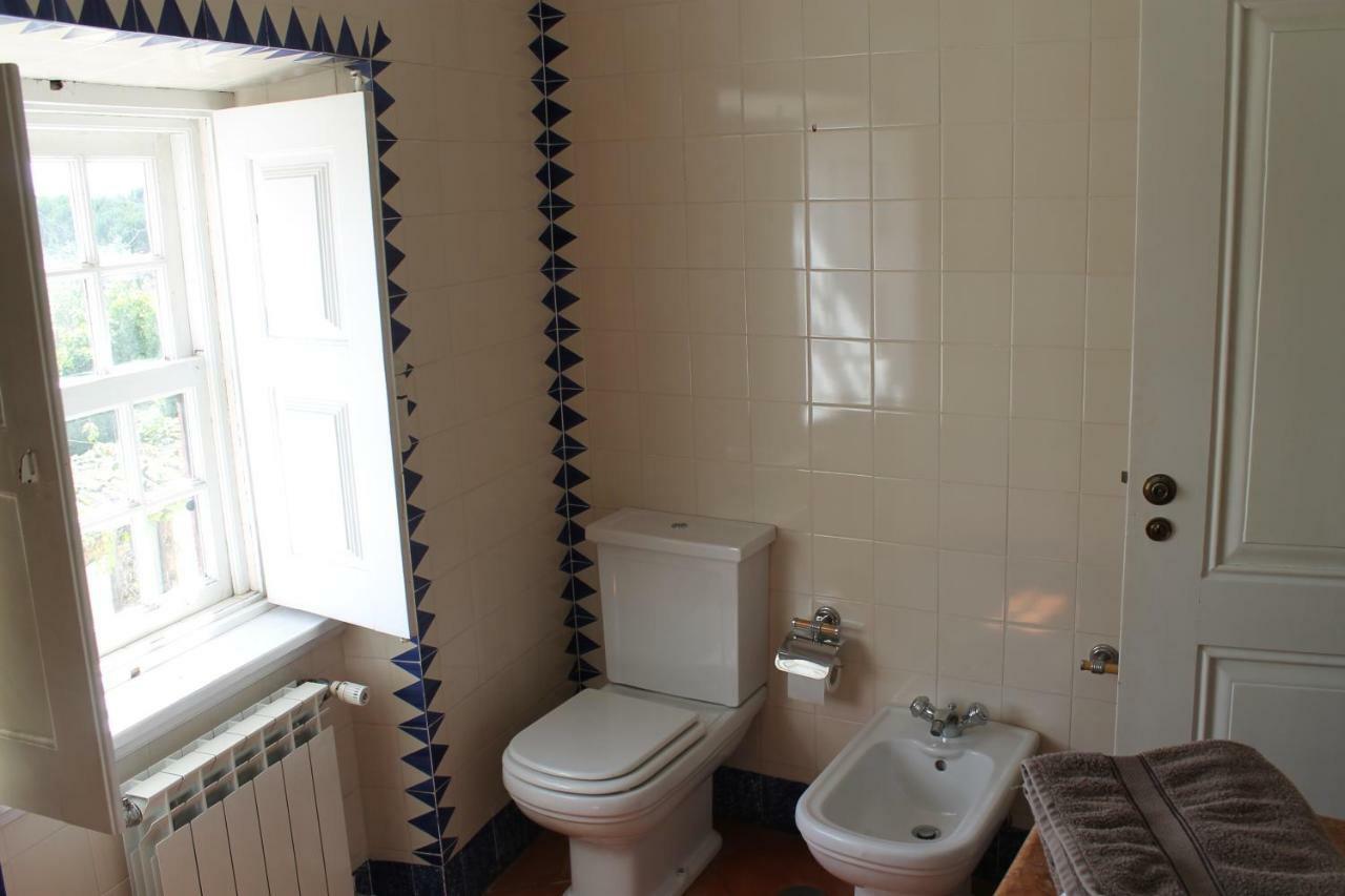 ヴィーラ・ノーヴァ・デ・ポイアレス Quinta Do Outeiro Bed & Breakfast エクステリア 写真