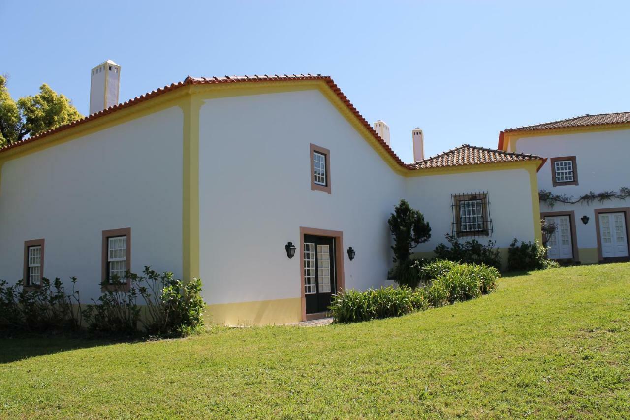 ヴィーラ・ノーヴァ・デ・ポイアレス Quinta Do Outeiro Bed & Breakfast エクステリア 写真