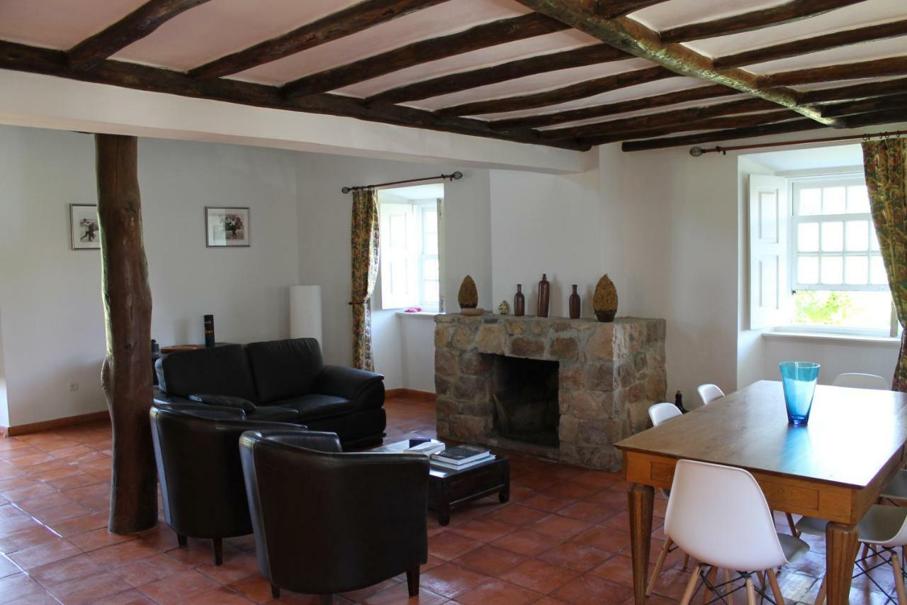 ヴィーラ・ノーヴァ・デ・ポイアレス Quinta Do Outeiro Bed & Breakfast エクステリア 写真