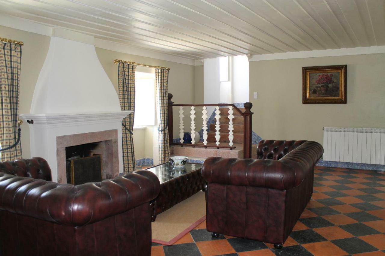 ヴィーラ・ノーヴァ・デ・ポイアレス Quinta Do Outeiro Bed & Breakfast エクステリア 写真